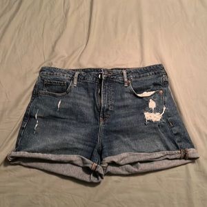 Old navy high rise of straight distressed denim shorts